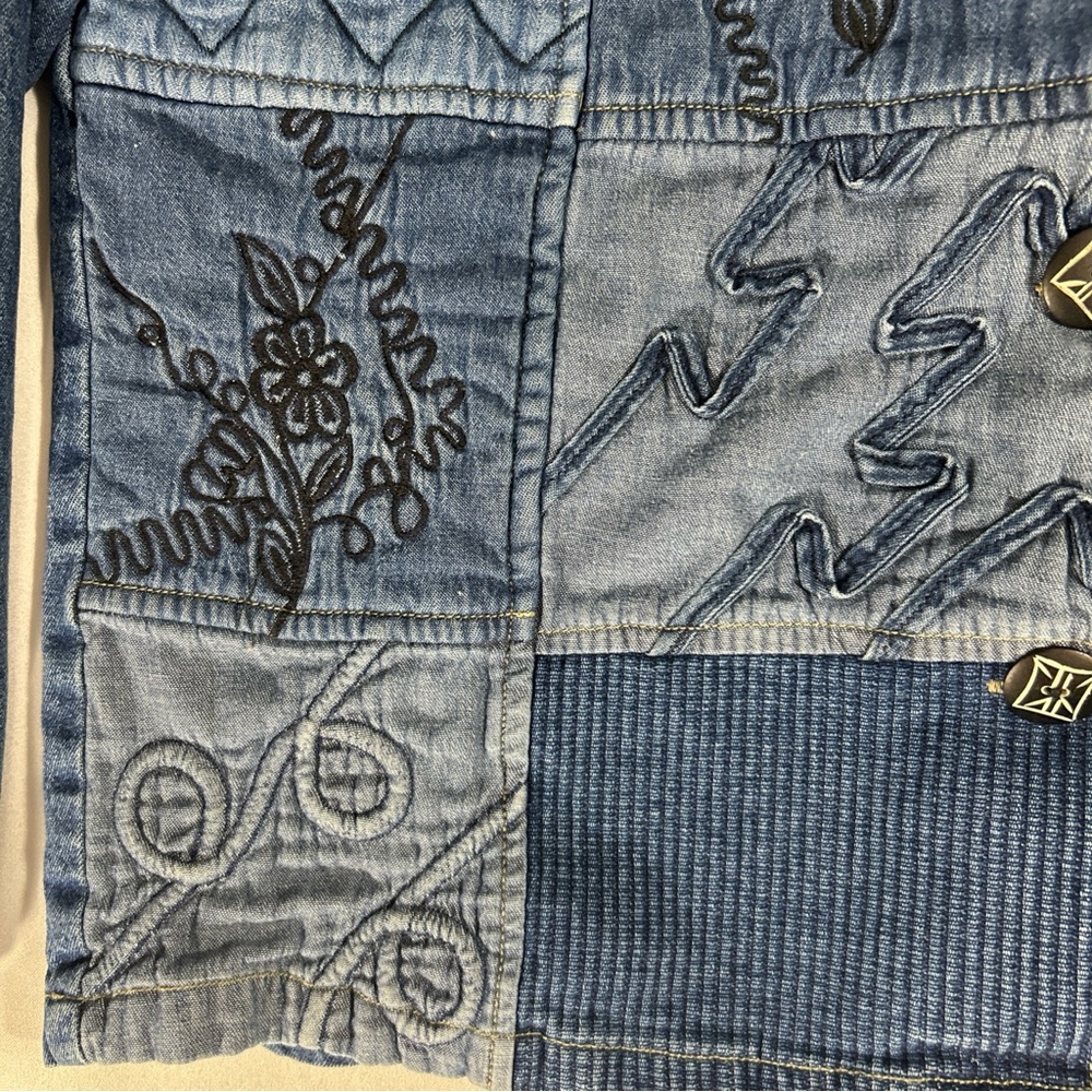 New Direction Patchwork Denim Jacket With Embroid… - image 4